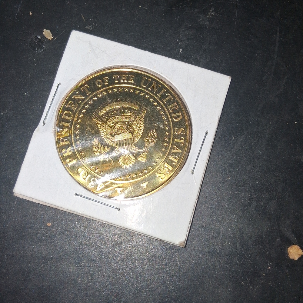 Gold Presidential Commemorative Coin